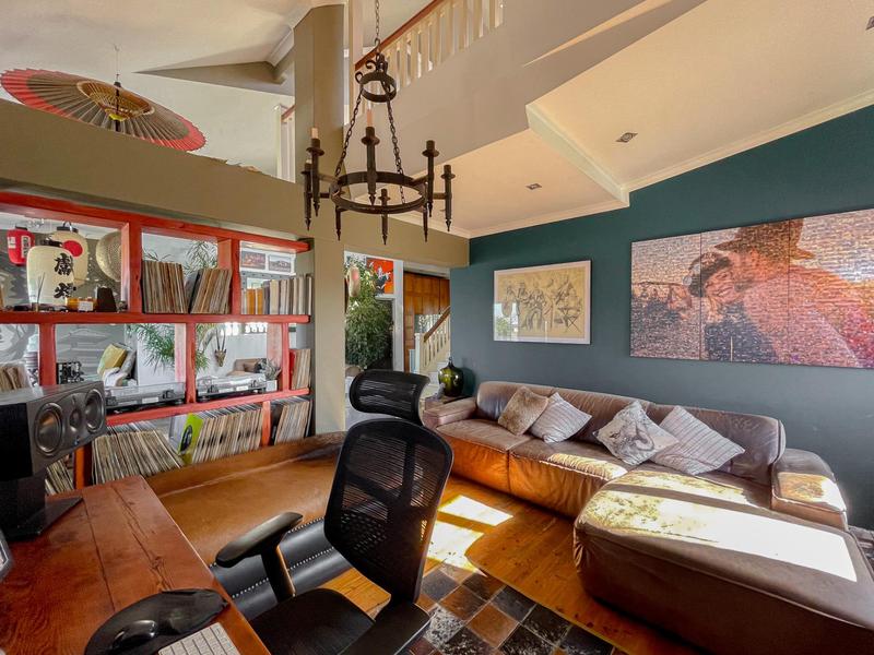 2 Bedroom Property for Sale in Green Point Western Cape